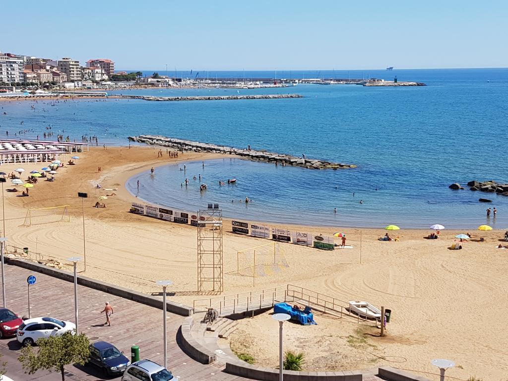 Il Girasole Bed and Breakfast Crotone Buitenkant foto